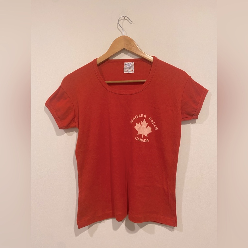 Vintage 80s Niagara Falls travel tourism tee